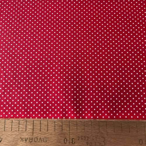 Metrážová bavlna, české látka, 100% CO, 140g/m2, 2mm puntík, šířka 140 cm